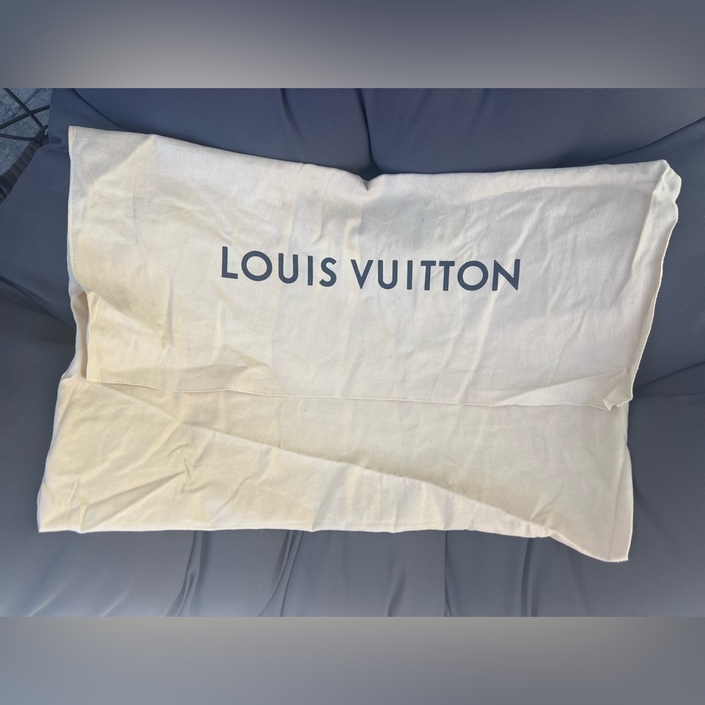 L/LX Louis Vuttion Envelope Dust Cover